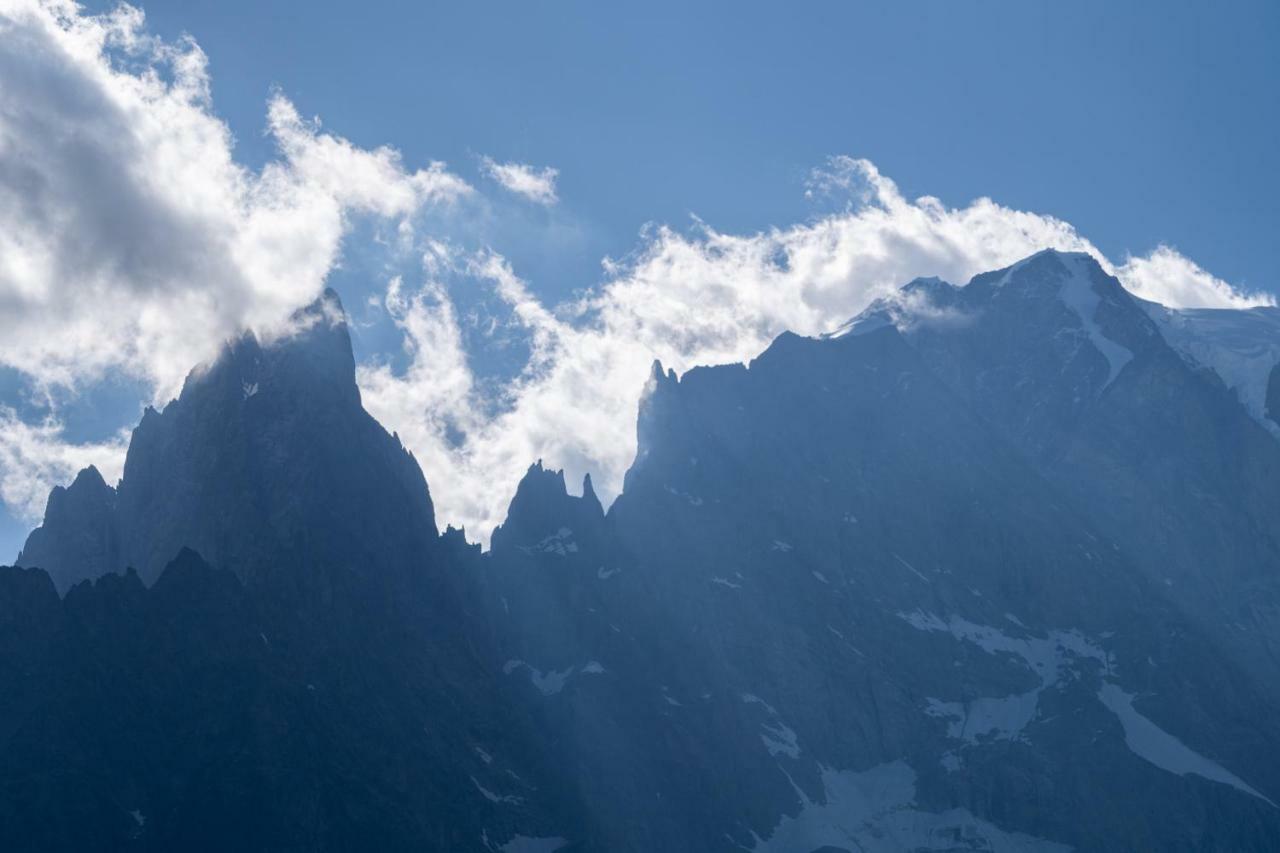 Th Courmayeur Hotel Exterior photo